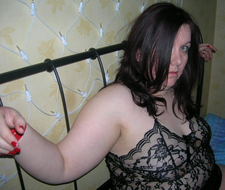 BBW Laura at home #4rvspmRu