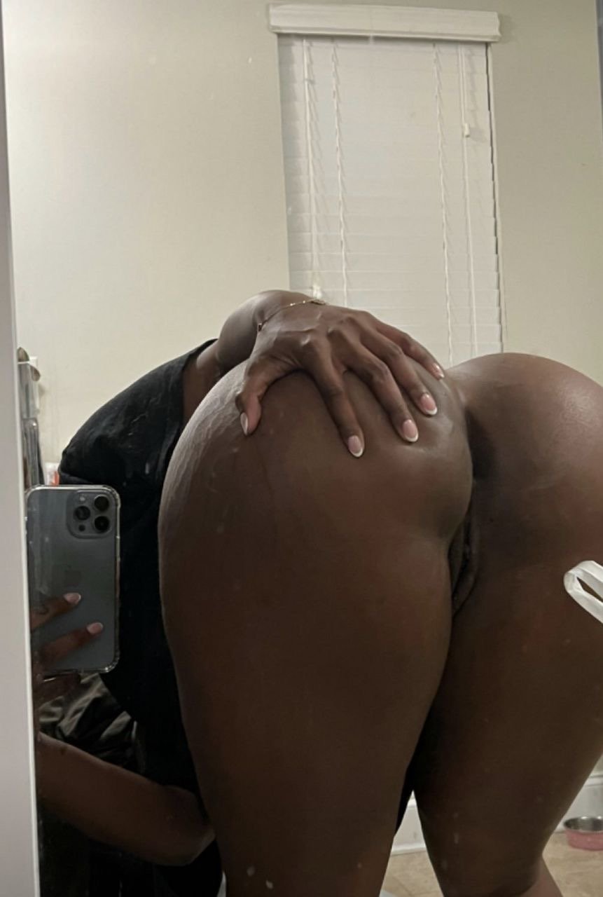 Big booty bitch #2RYVEPHL