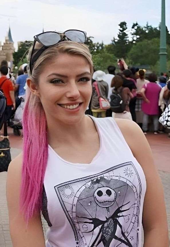 WWE Alexa Bliss #sNVI7Io0