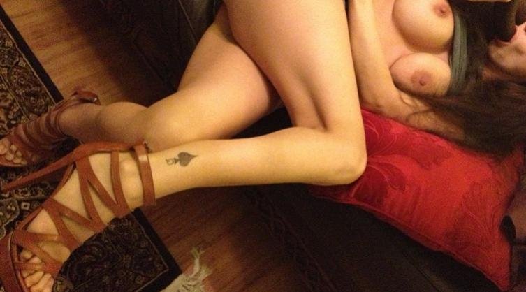 Sexy Brunette Hotwife loves huge black cocks #b5F3QZT8