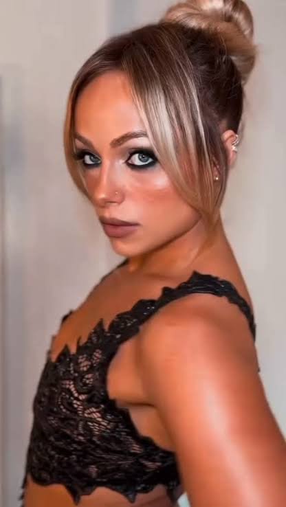 Liv Morgan se puso gruesa y buenisima 🥵🥵🥵 #2B5e85fZ