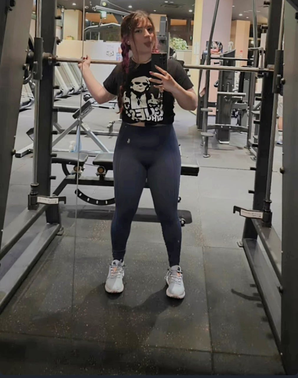 Sakura se amostrando na academia, que safada #7FweLSYu
